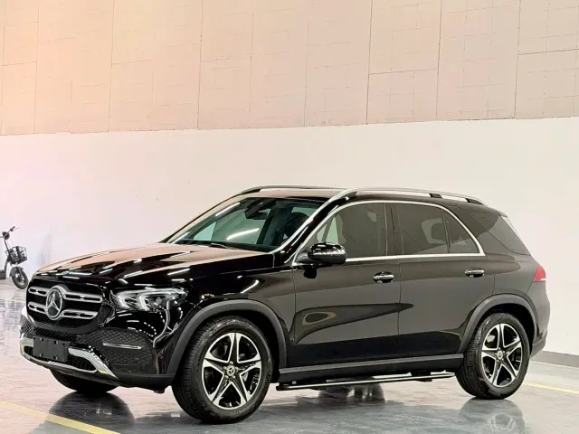 Mercedes-Benz GLE-Class — Фото автомобиля 3