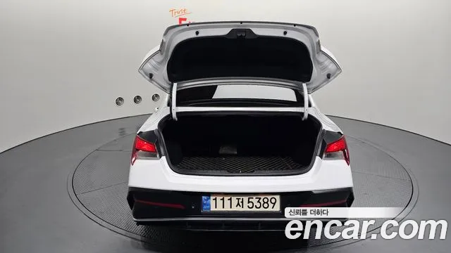 Hyundai AVANTE Modern — Фото автомобиля 19