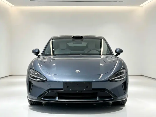 Xiaomi SU7 — Фото автомобиля 2