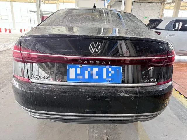 Volkswagen Passat — Фото автомобиля 18