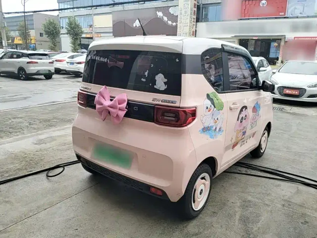 Wuling Hongguang Mini EV — Фото автомобиля 6