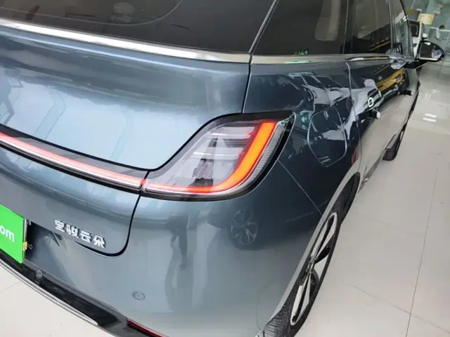 Baojun Cloud — Фото автомобиля 7