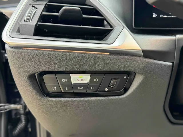 BMW 3 Series — Фото автомобиля 14