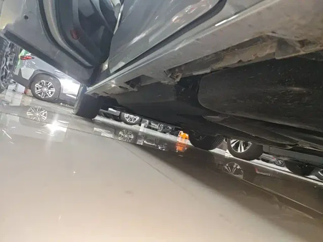 Toyota Sienna — Фото автомобиля 21