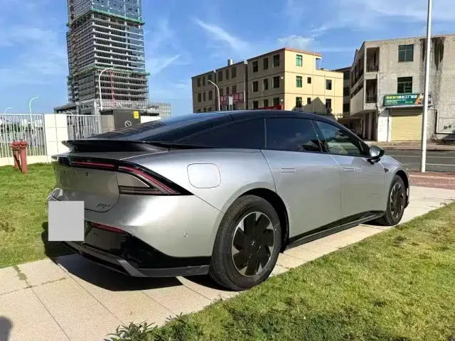 Xpeng P7+ — Фото автомобиля 7