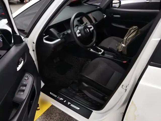 Honda Fit — Фото автомобиля 15