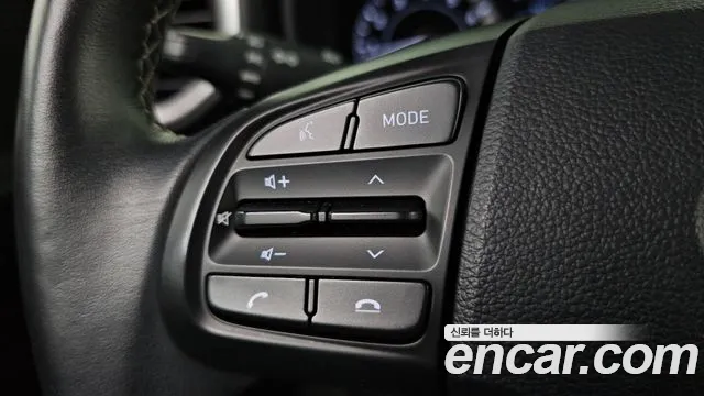 Hyundai Venue — Фото автомобиля 28