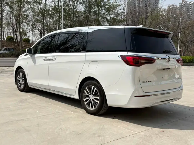 Buick Buick GL8 2023 ES Landmaster Exclusive — Фото автомобиля 4