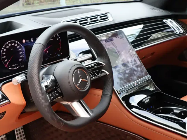 Mercedes-Benz S-Class — Фото автомобиля 13