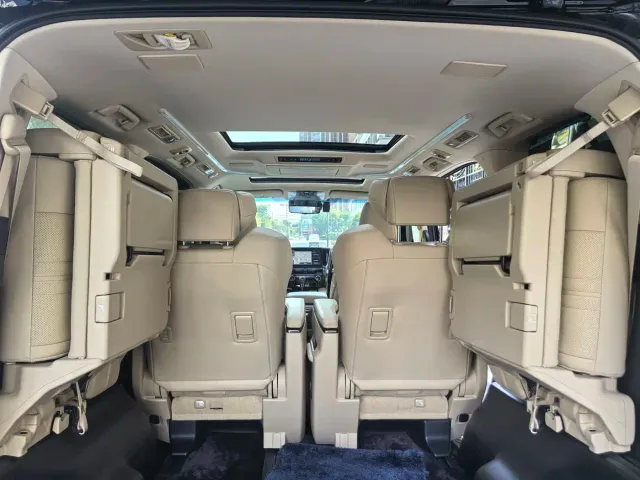 Toyota Vellfire — Фото автомобиля 13
