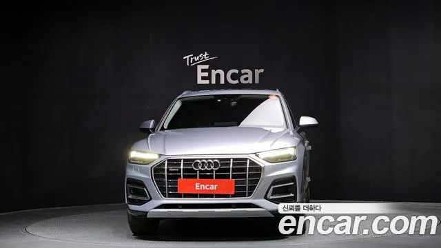 Audi Q5 45 TFSI quattro — Фото автомобиля 3