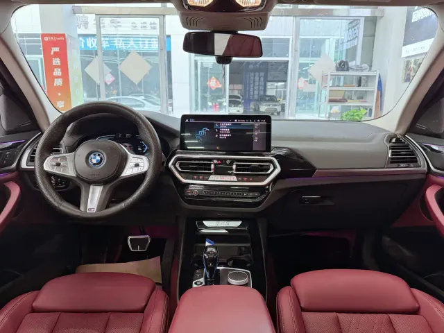 BMW BMW iX3 2022 Facelift Leading Model — Фото автомобиля 11