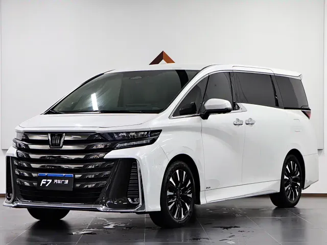 Фотография автомобиля — Toyota Vellfire