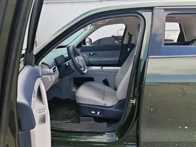 Leapmotor A10 — Фото автомобиля 9