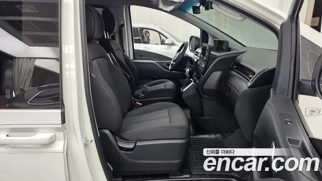 Hyundai Staria — Фото автомобиля 11