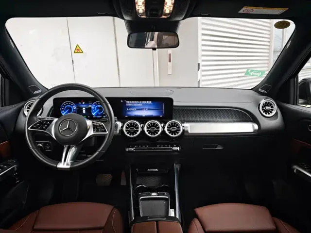 Mercedes-Benz EQB — Фото автомобиля 8