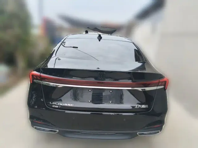 Buick LaCrosse — Фото автомобиля 5