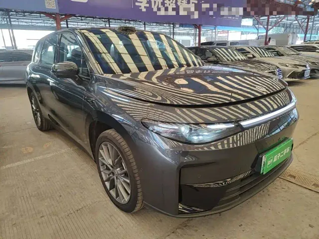 Leapmotor C10 — Фото автомобиля 3