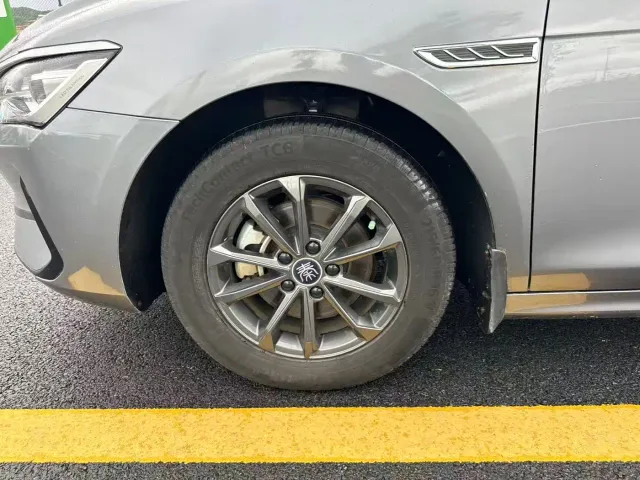 BYD Qin PLUS — Фото автомобиля 19