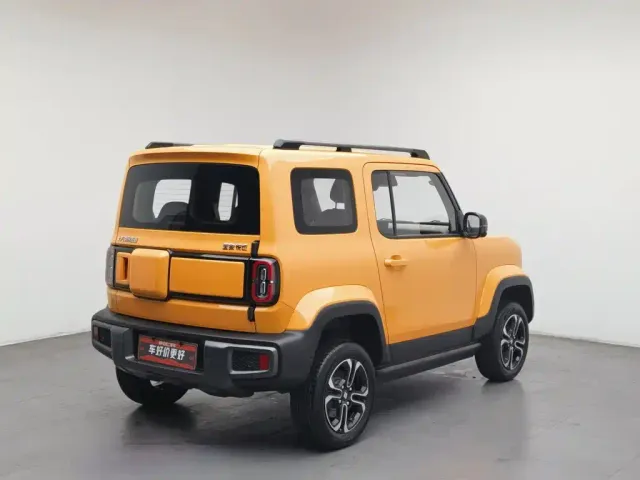 Baojun Yep — Фото автомобиля 2