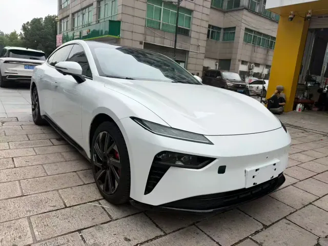 Dongfeng eπ 007 — Фото автомобиля 3