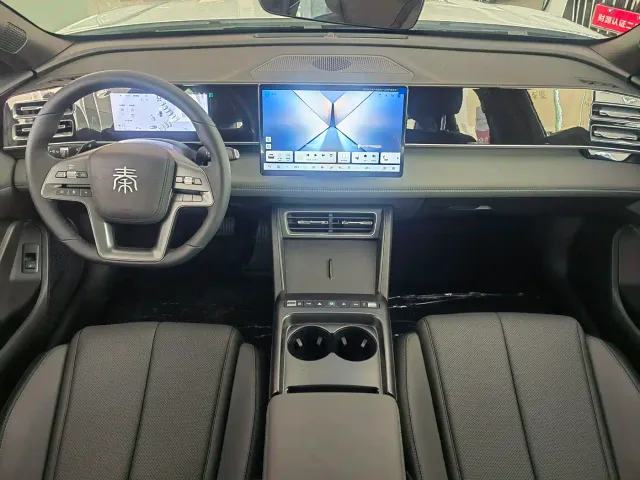 BYD Qin L — Фото автомобиля 7