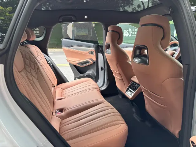 BYD Song L EV — Фото автомобиля 25