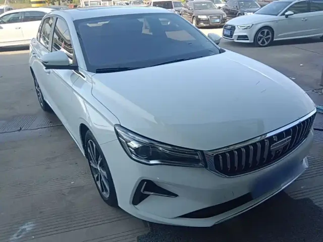 Geely Emgrand — Фото автомобиля 3