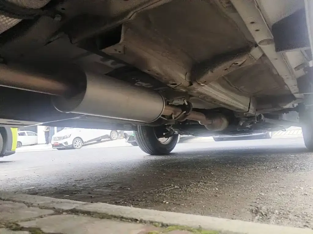 Haval Haval M6 2021 PLUS 1.5T DCT Elite Smart Connect — Фото автомобиля 9