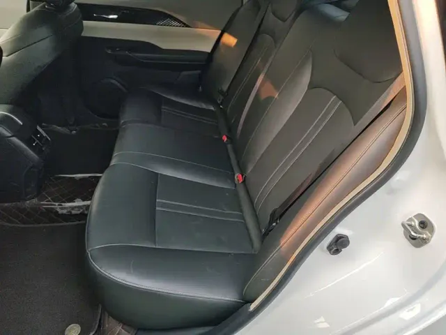 Dongfeng Fengshen E70 — Фото автомобиля 16