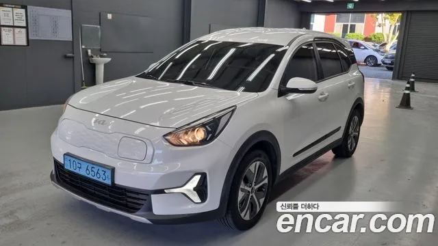 Kia Niro — Фото автомобиля 2