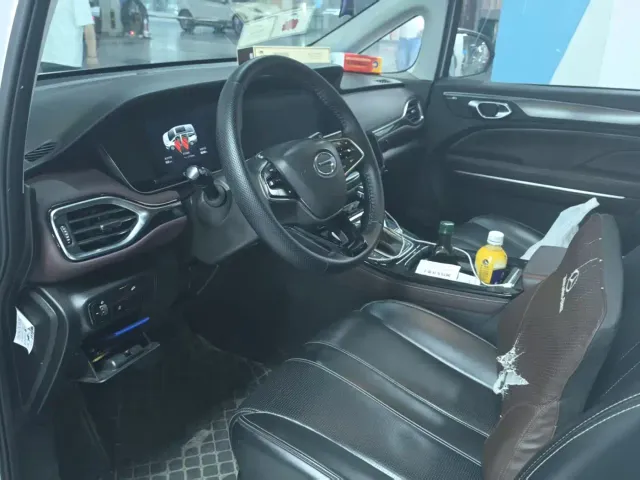 GAC Trumpchi M6 — Фото автомобиля 6