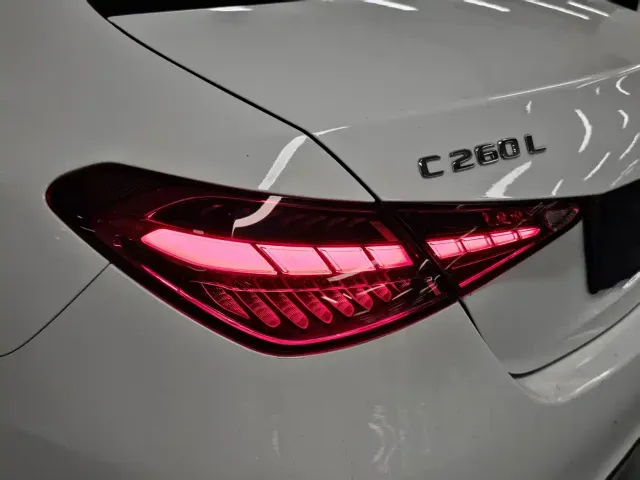 Mercedes-Benz C-Class — Фото автомобиля 24