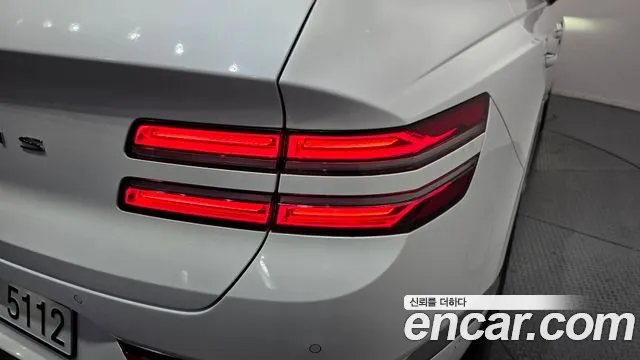 Genesis GV80 — Фото автомобиля 8