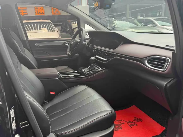 GAC Trumpchi M6 — Фото автомобиля 17