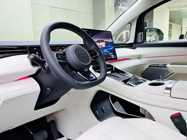 Geely Galaxy V900 — Фото автомобиля 8