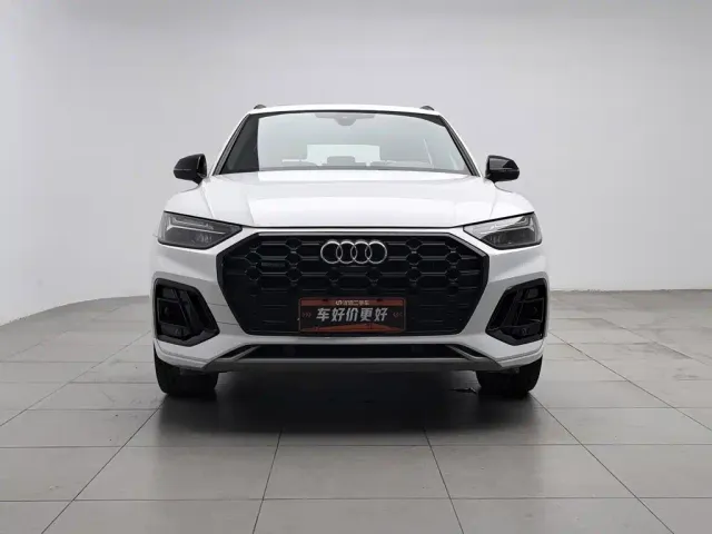 Audi Q5L — Фото автомобиля 3