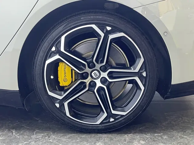 Xiaomi Auto Xiaomi SU7 2024 RWD Long Range Intelligent Driving Edition — Фото автомобиля 10
