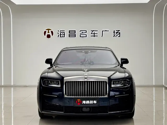 Rolls-Royce Ghost — Фото автомобиля 2