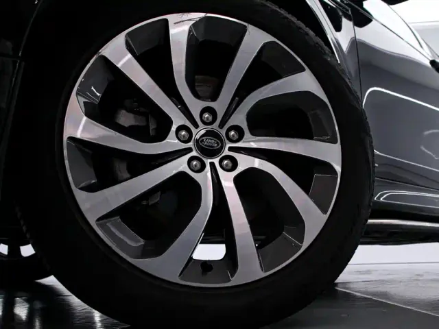 Land Rover Discovery Sport — Фото автомобиля 17