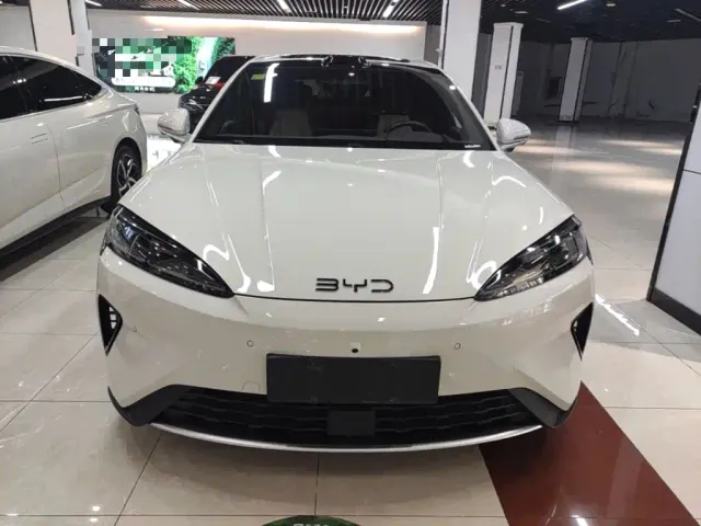 BYD Seal 07 DM-i — Фото автомобиля 2