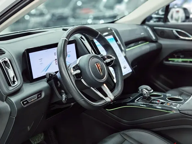 Hongqi HS3 — Фото автомобиля 3