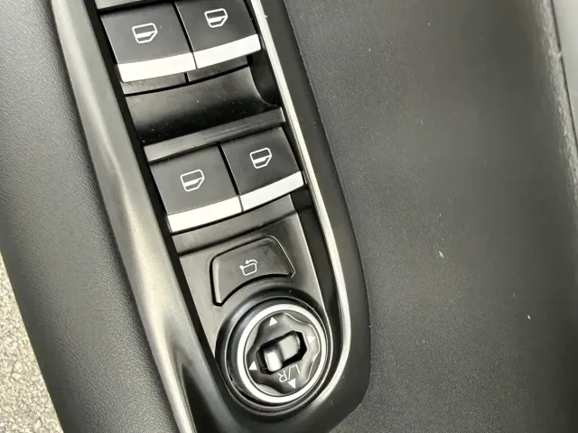 Chery Tiggo 8 — Фото автомобиля 18