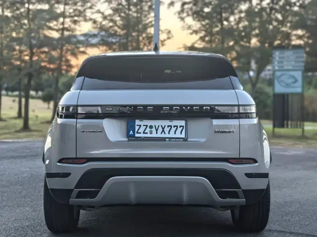 Land Rover Range Rover Evoque — Фото автомобиля 18