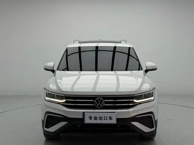 Volkswagen Tiguan L — Фото автомобиля 2