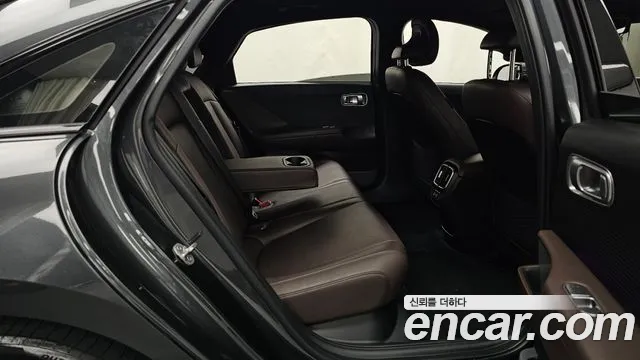 Hyundai Ioniq 6 — Фото автомобиля 18