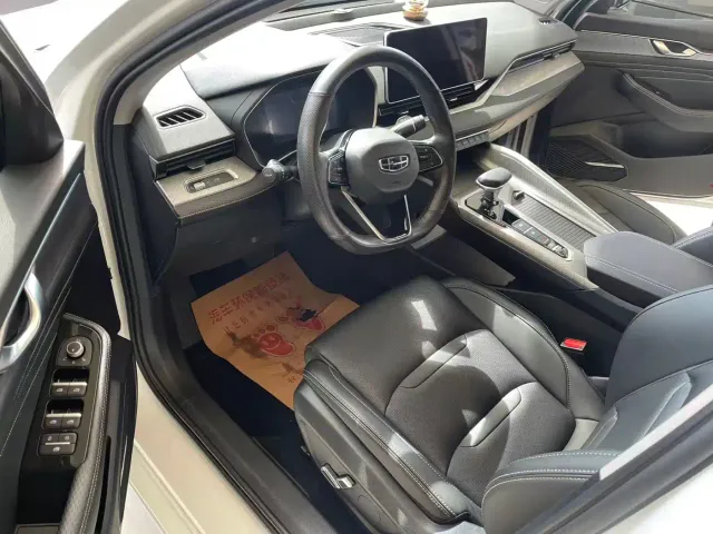 Geely Xingrui — Фото автомобиля 3