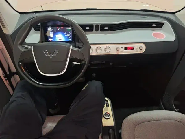 Wuling Hongguang Mini EV — Фото автомобиля 9