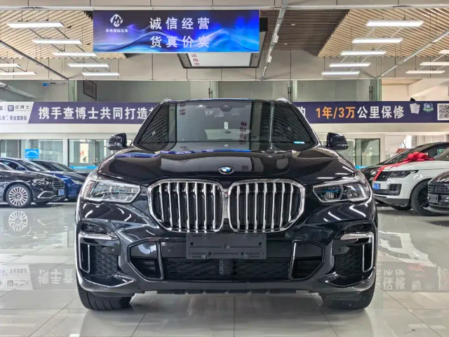 BMW X5 — Фото автомобиля 2