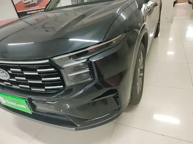 Ford Edge — Фото автомобиля 23